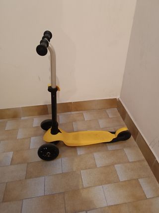 Patineta 3 Ruedas Amarillo