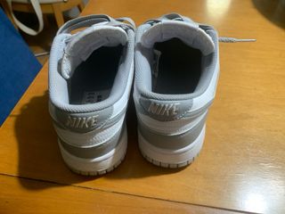 Zapatillas Nike Dunk Gris y Blanco
