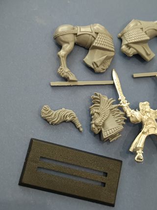 Warhammer Altos Elfos Archimago (II)