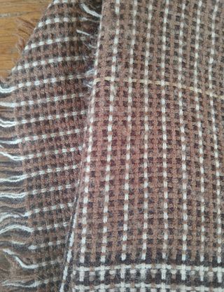 Sciarpa in lana marrone e bianca