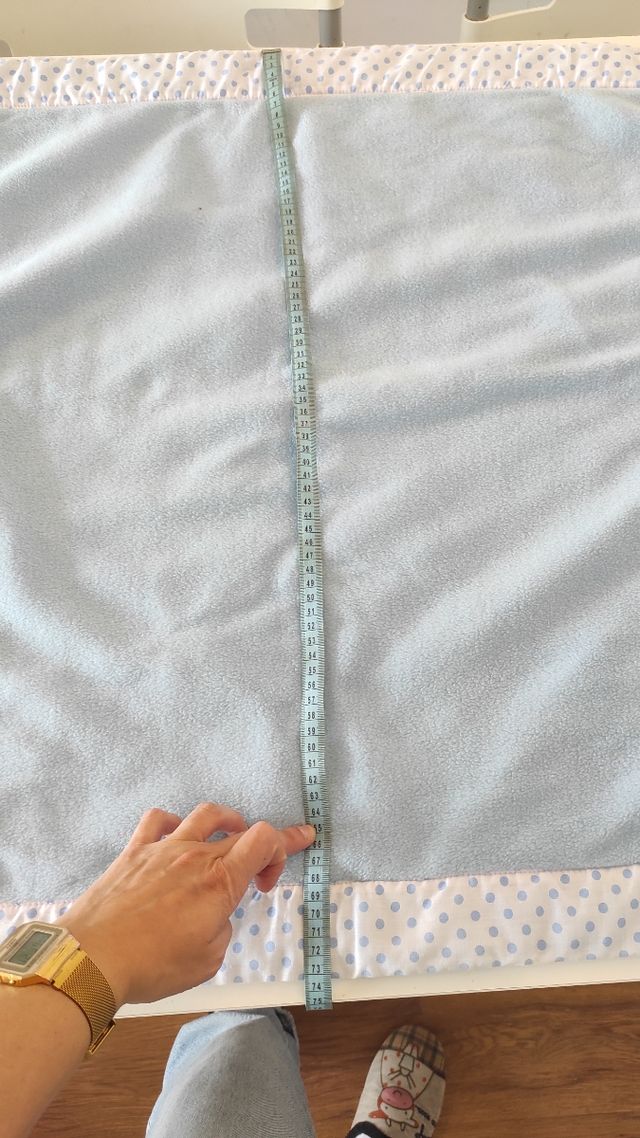 Manta de bebé con patitos y lunares