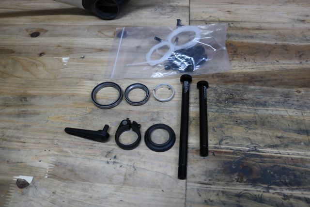 Cuadro carbono carretera Felt FR NUEVO