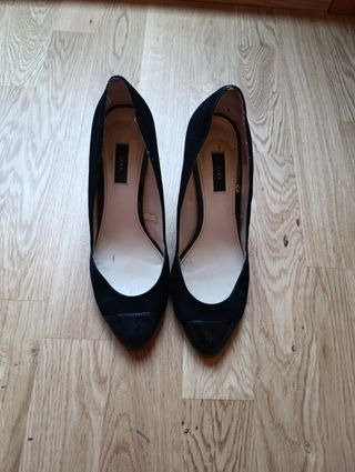 Zapatos de tacón de cuña negros