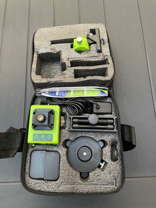 Nivel Láser 4D Verde