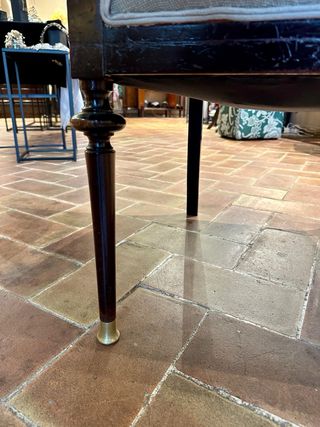Silla antigua tapizada madera y tela
