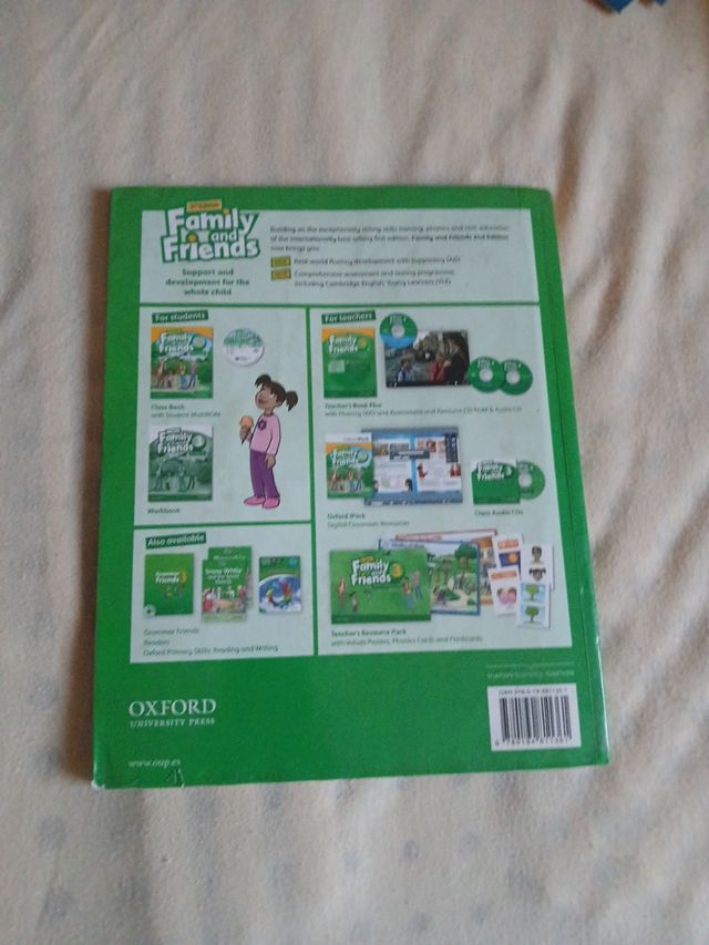 Family and Friends 2nd Edition 3. Class Book