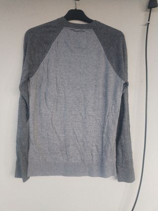 Jersey Hollister Gris Talla M