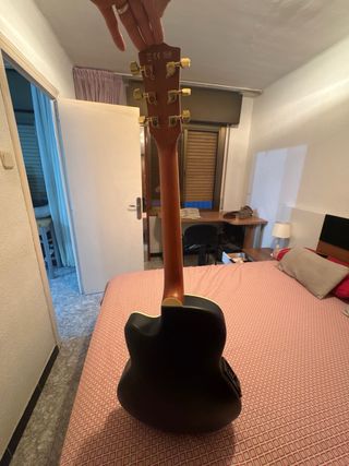 Guitarra electroacustica gear4music en buen estado