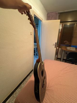 Guitarra electroacustica gear4music en buen estado