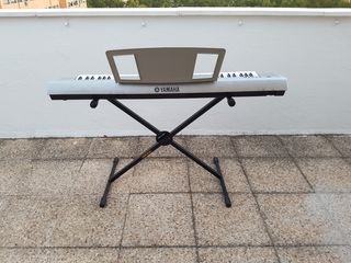Teclado Yamaha NP30 Grand Portable