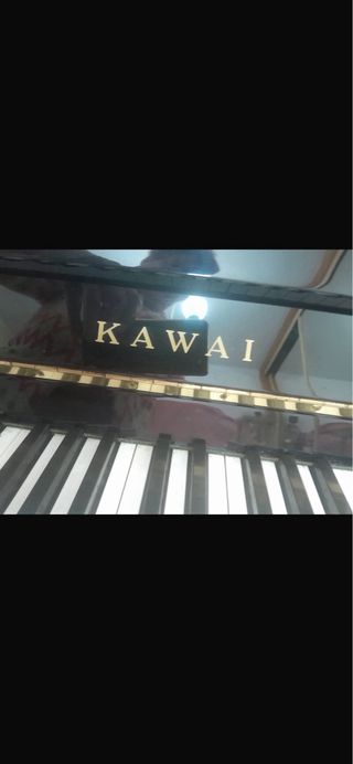 Piano Kawai Negro