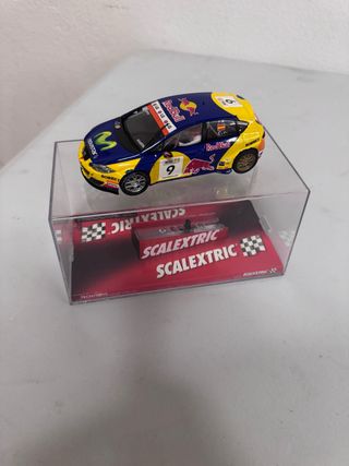Coche Scalextric Seat León Movistar