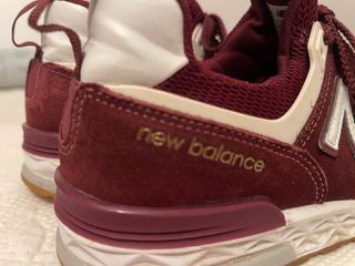Zapatillas color granate New Balance 36 Rojas