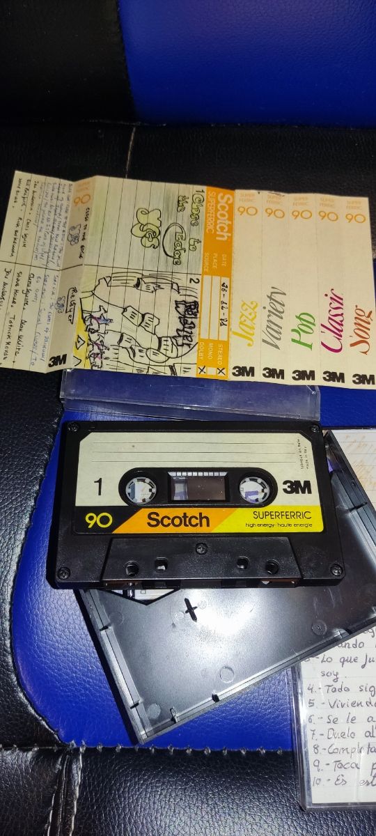 Lote 5 cassettes Scotch, EMTEC, Fuji...