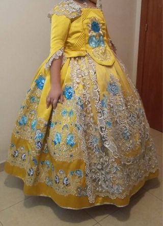 Traje de Fallera