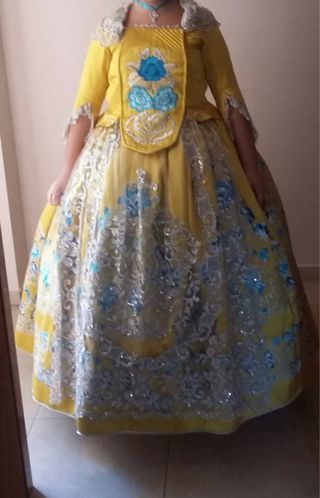 Traje de Fallera