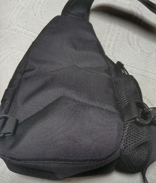 Bandolera con compartimento para botella