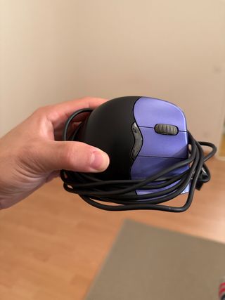 Ratón Vertical Evoluent 4 con Cable