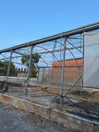 Estructura de invernadero metálico