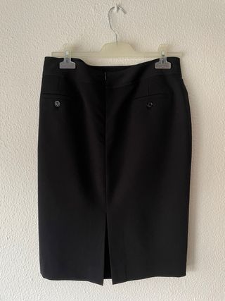 Traje negro americana y falda
