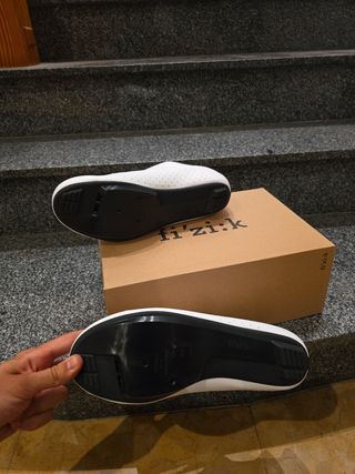Zapatillas Ciclismo Fizik Vento Wide 45.5 NUEVAS