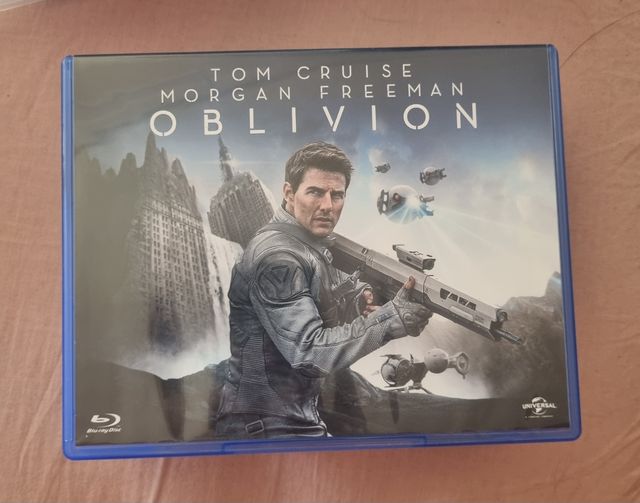 Blu-ray Oblivion Tom Cruise Morgan Freeman