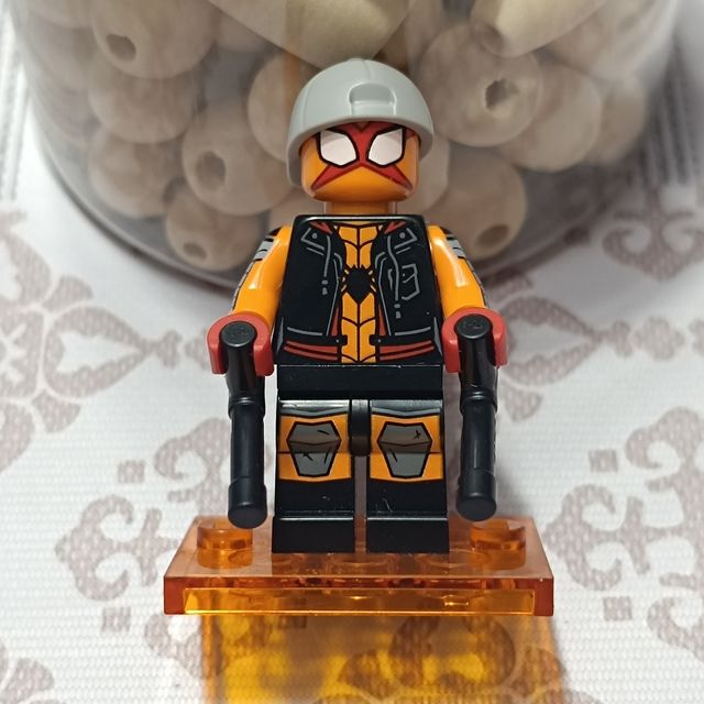 LEGO Marvel Charlotte Webber