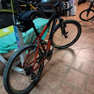 Bicicleta MTB Specialized Hardrock Sport 