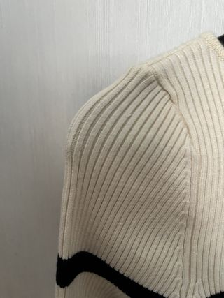 Camiseta Zara Rayas Blancas y Negras
