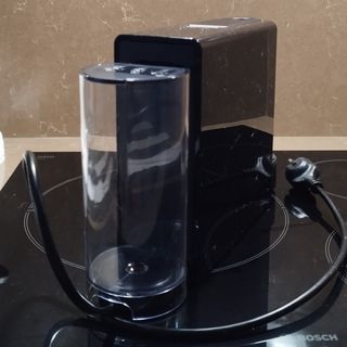 Cafetera Nespresso Krups Essenza Mini XN110 Negro