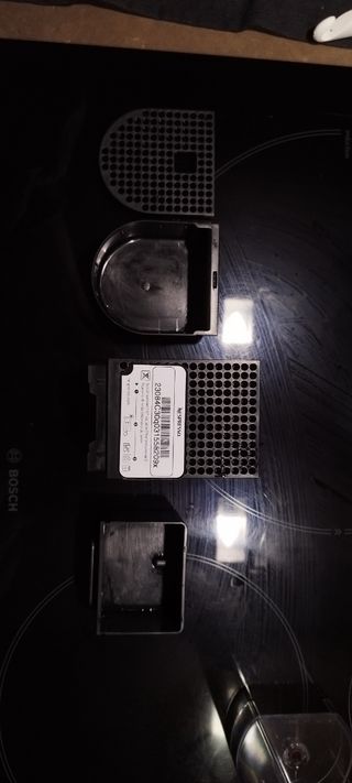 Cafetera Nespresso Krups Essenza Mini XN110 Negro