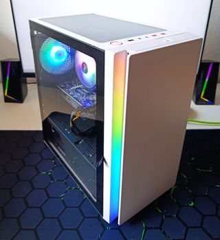 PC GAMING COMPLETAMENTE NUEVO - GTX 1650 - 16GB