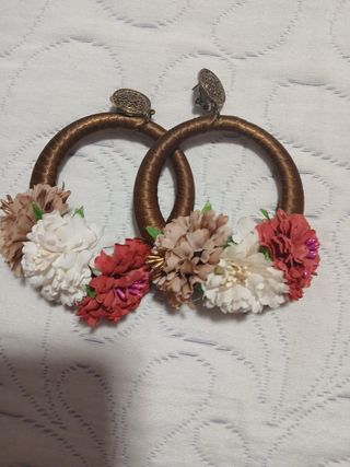 Complemento de Flamenca Flores y Pendientes