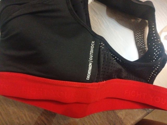 Sujetador deportivo con protección