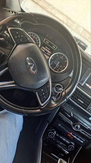 Infiniti Q30 2016