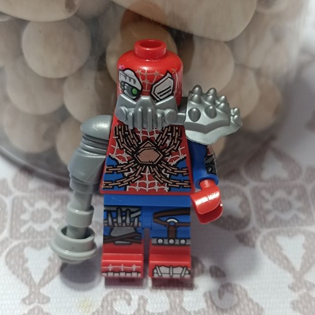 LEGO Marvel Spider-Man Petra Parker