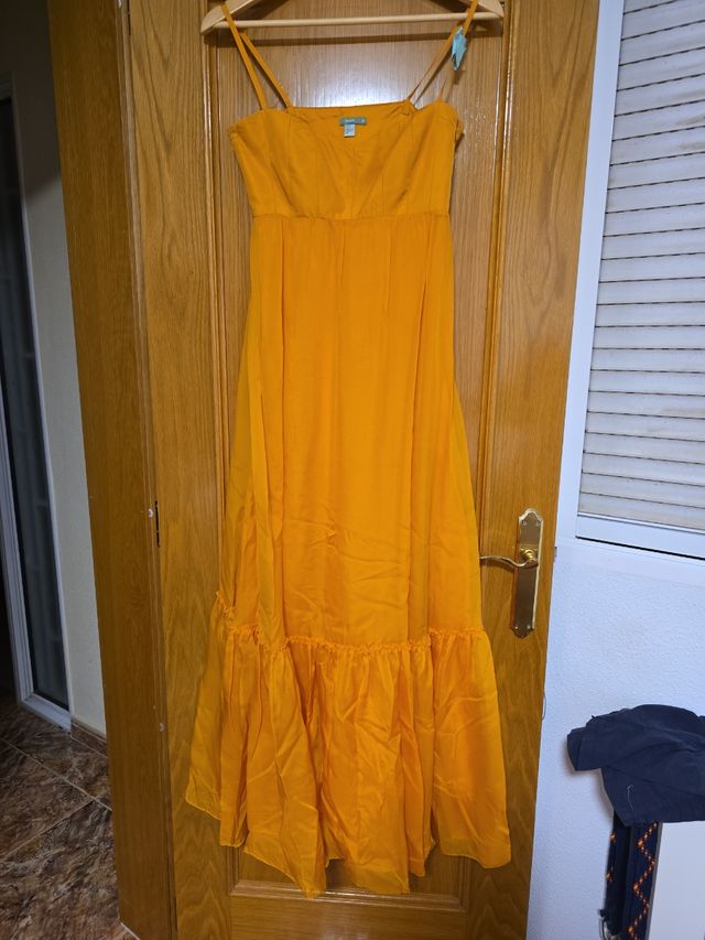 Vestido naranja de seda