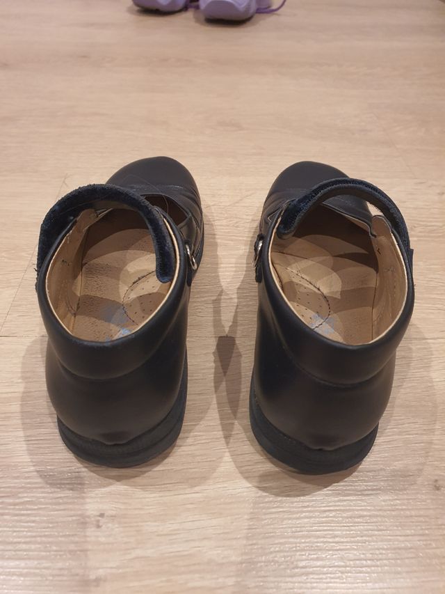 Zapatos colegiales