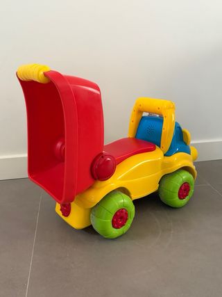 Camión correpasillos infantil