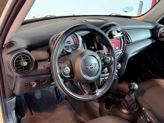 MINI Cooper ONE 5 PUERTAS