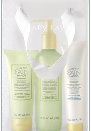 Mary Kay Satin Hands Set