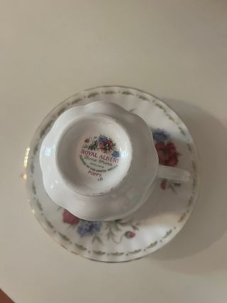 Tazza Royal Albert Agosto Bone China