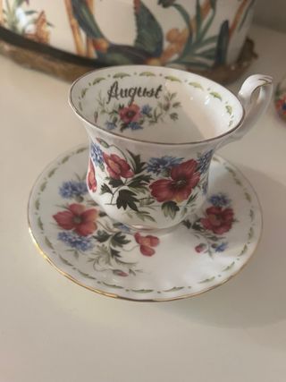 Tazza Royal Albert Agosto Bone China