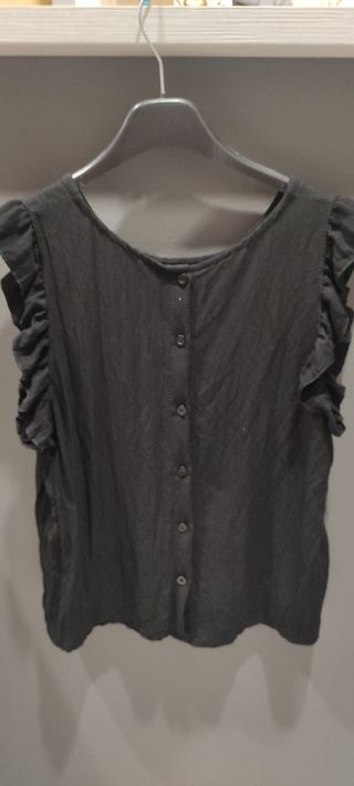 Maglia nera con maniche a sbuffo,taglia s/m