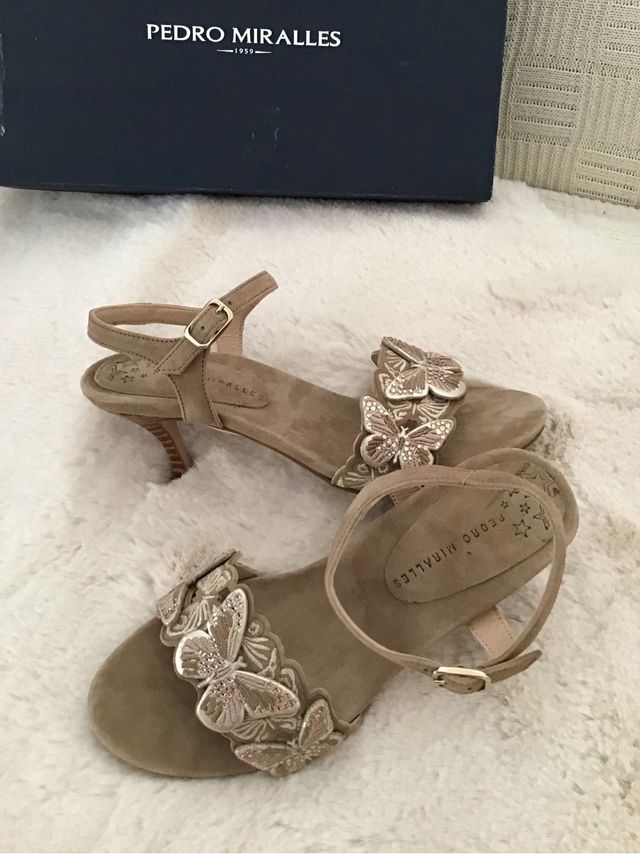 Sandalias Pedro Miralles Beige mariposas