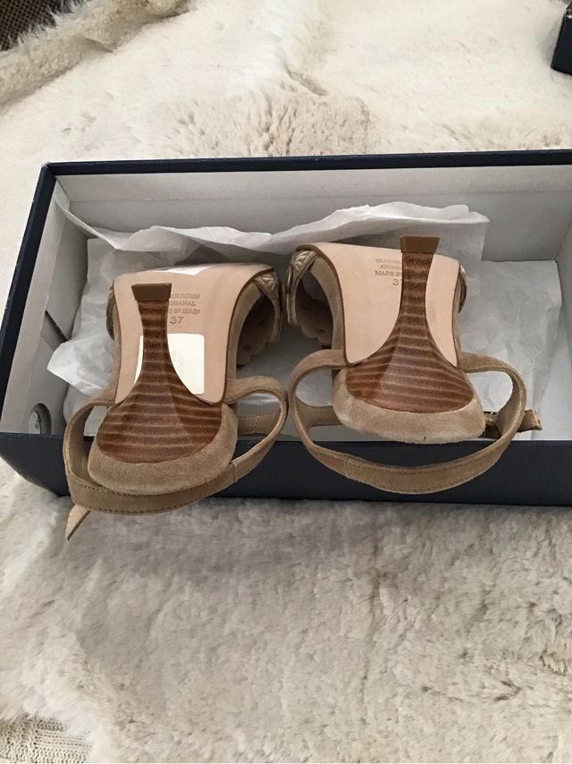 Sandalias Pedro Miralles Beige mariposas