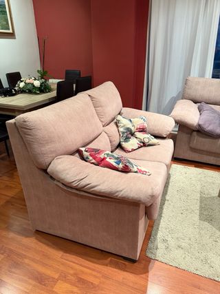 Conjunto Muebles Salón, Vitrina y Mesa