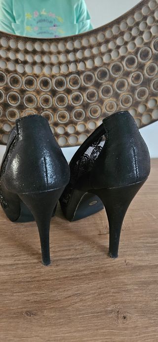 Zapatos de tacón negros con plataforma