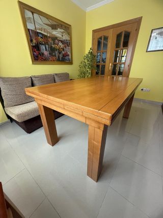 Tavolo e sedie allungabili in rovere