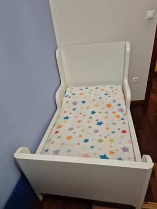 Cama infantil IKEA Busunge blanca